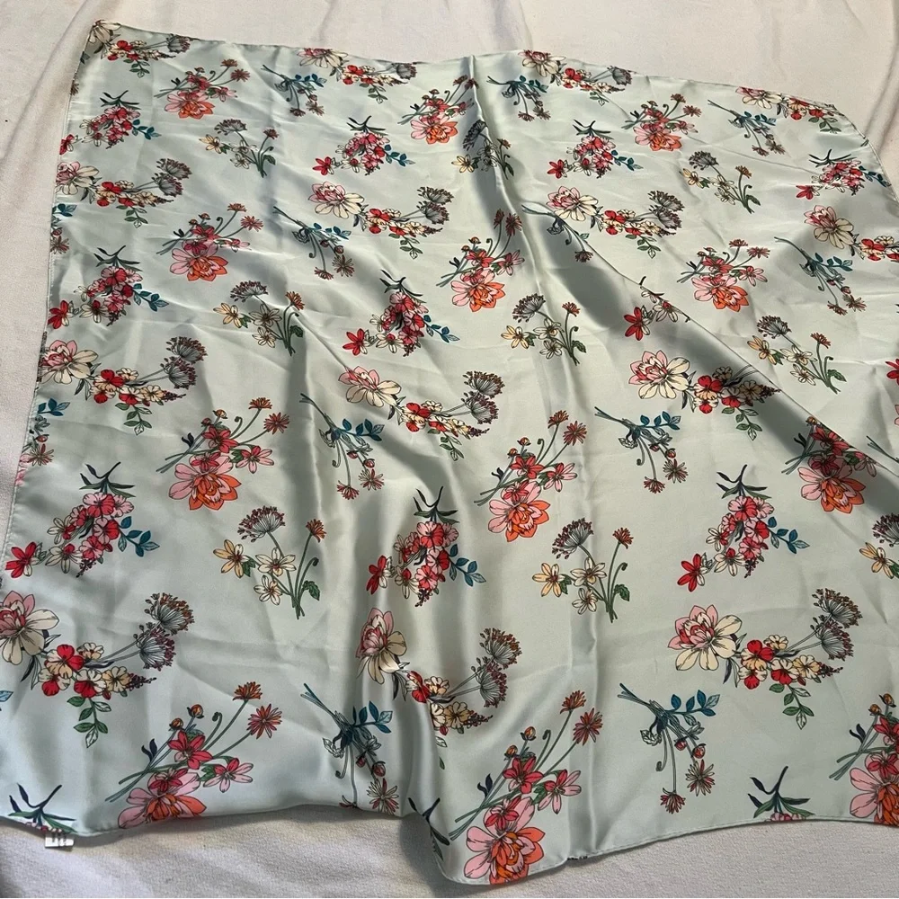 Beautiful floral square scarf / twilly.